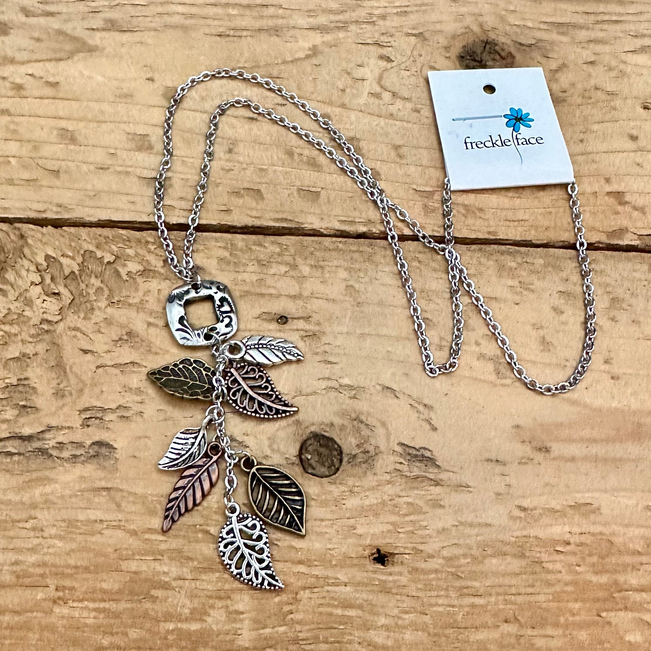 Short Leaf Cluster Necklace