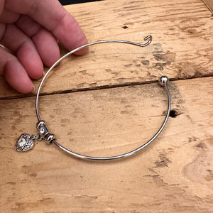 Simple charm bangle