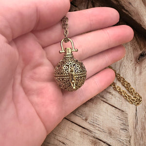 Essential Oil Diffuser Locket Necklace