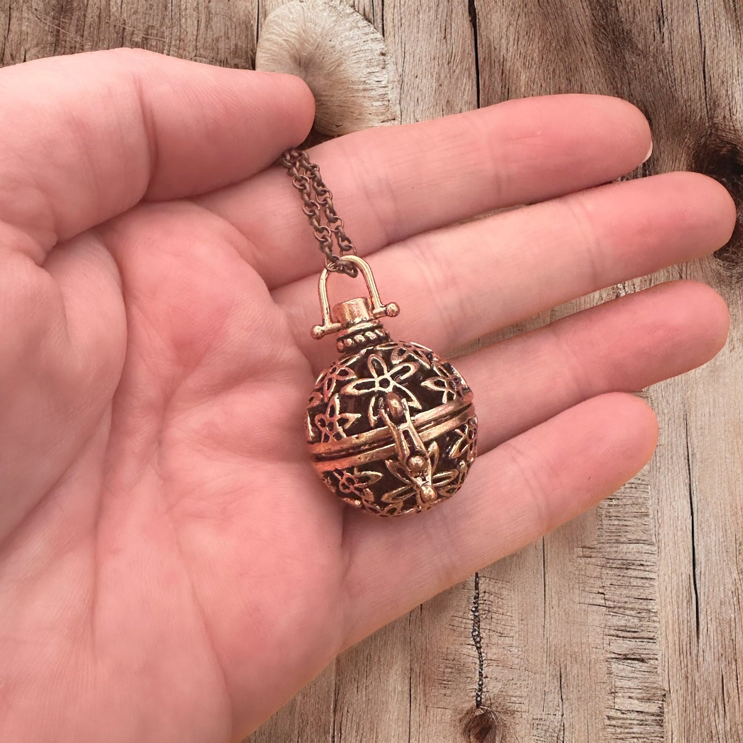 Essential Oil Diffuser Locket Necklace