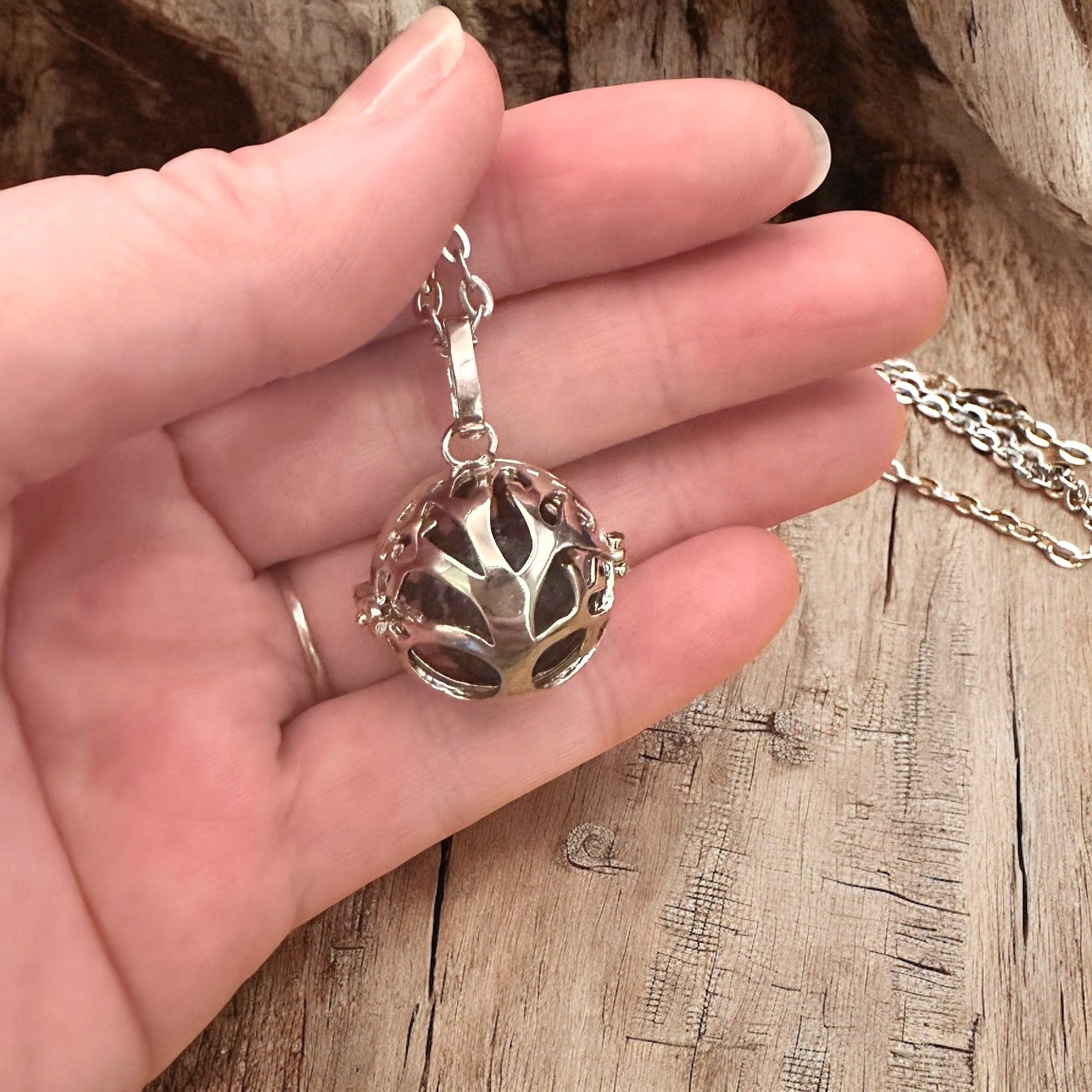 Essential Oil Diffuser Locket Necklace