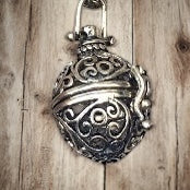 Essential Oil Diffuser Locket Necklace